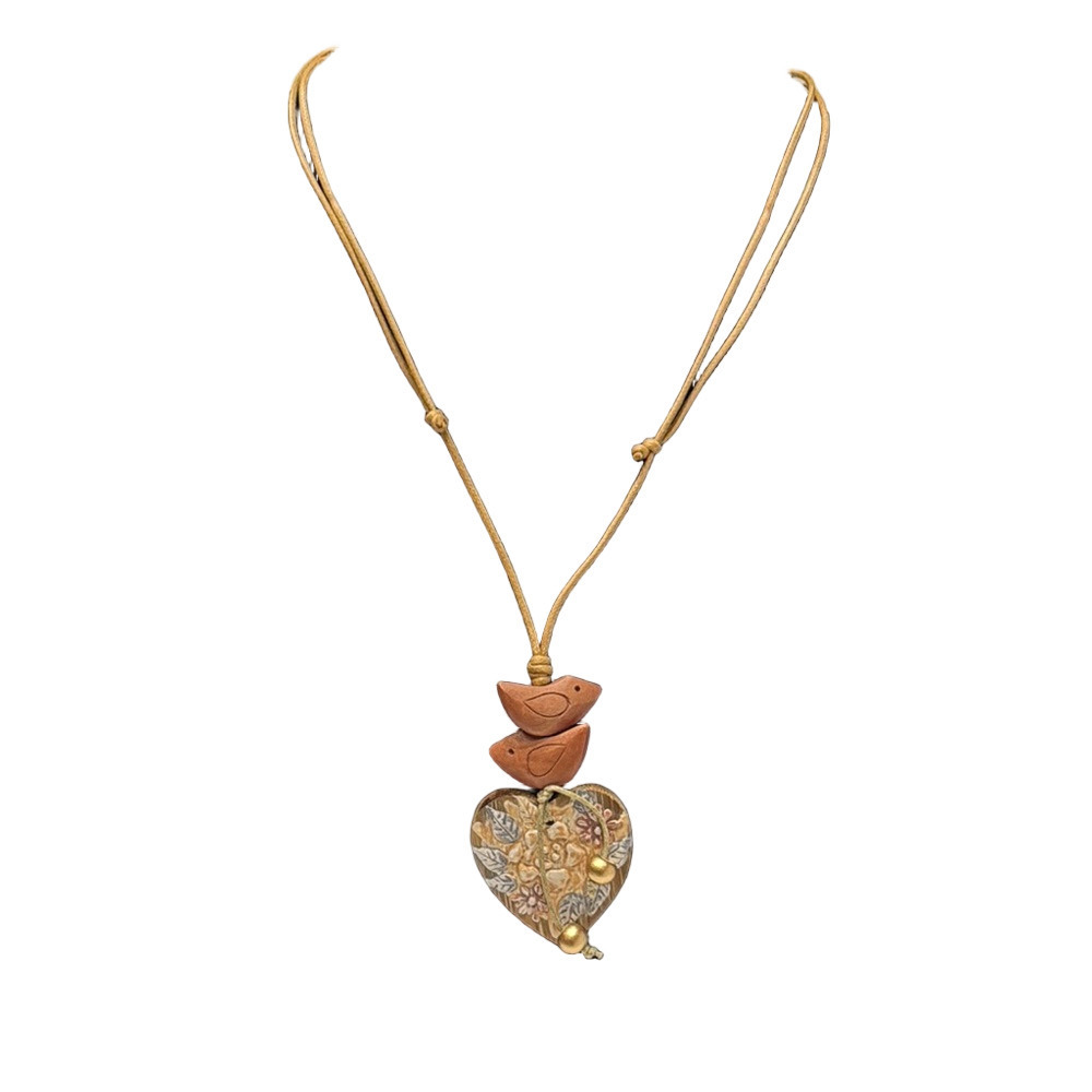 decouture - Elegant Heart Pendant Necklace